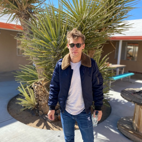 Meet your Posher, Cody - Picture 4 of 14